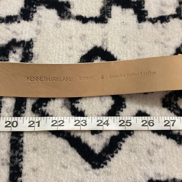 Kenneth Jay Lane KJL Gold Snake Buckled Cream Belt Sz Small - Picture 5 of 6